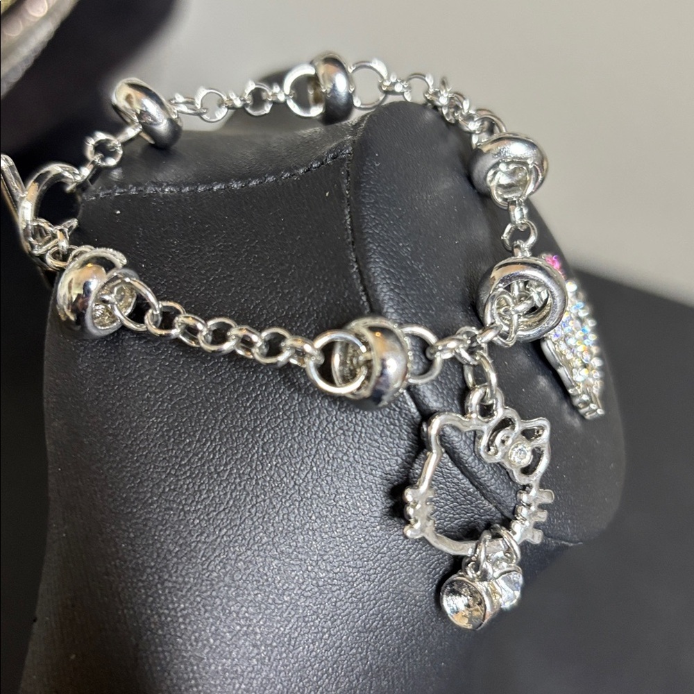 Hello Kitty Charm Silver Tone Chain Bracelet Dangle Rhinestone - Picture 4 of 5